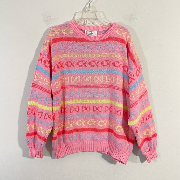 United Colors Of Benetton Other - Vintage United Colors of Benetton Kid's Pink Bows Graphics Sweater Size L